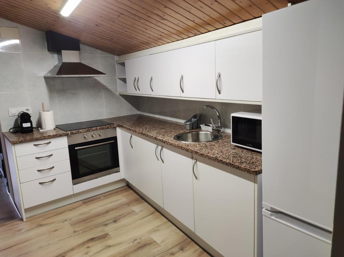 Apt 3 Atic Acollidor Al Centre De Vic - Aptgarbi Extérieur photo